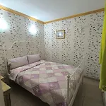 Parque Royal 1 أذيخي